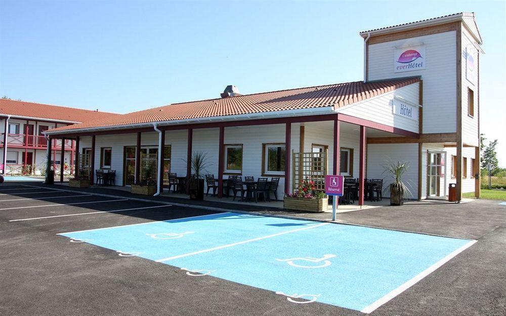 Everhotel De Tarbes-Ibos Экстерьер фото