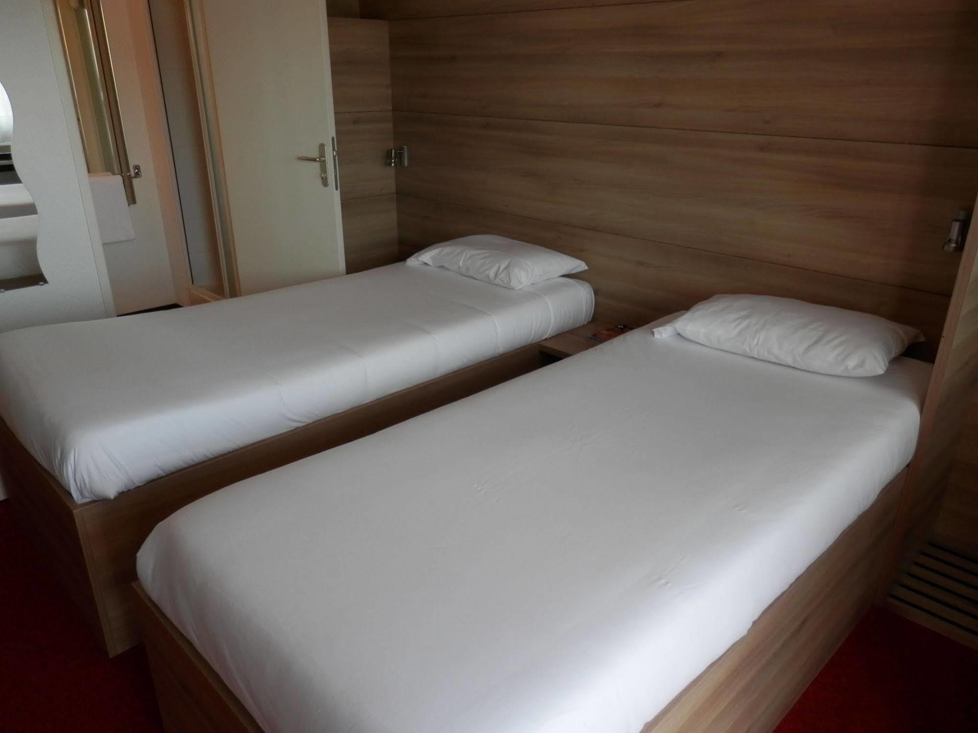 Everhotel De Tarbes-Ibos Экстерьер фото